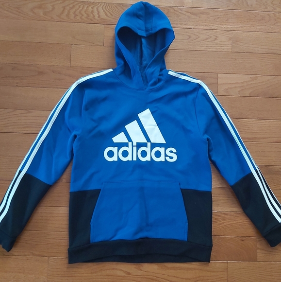 Adidas boys matching set - Picture 2 of 3